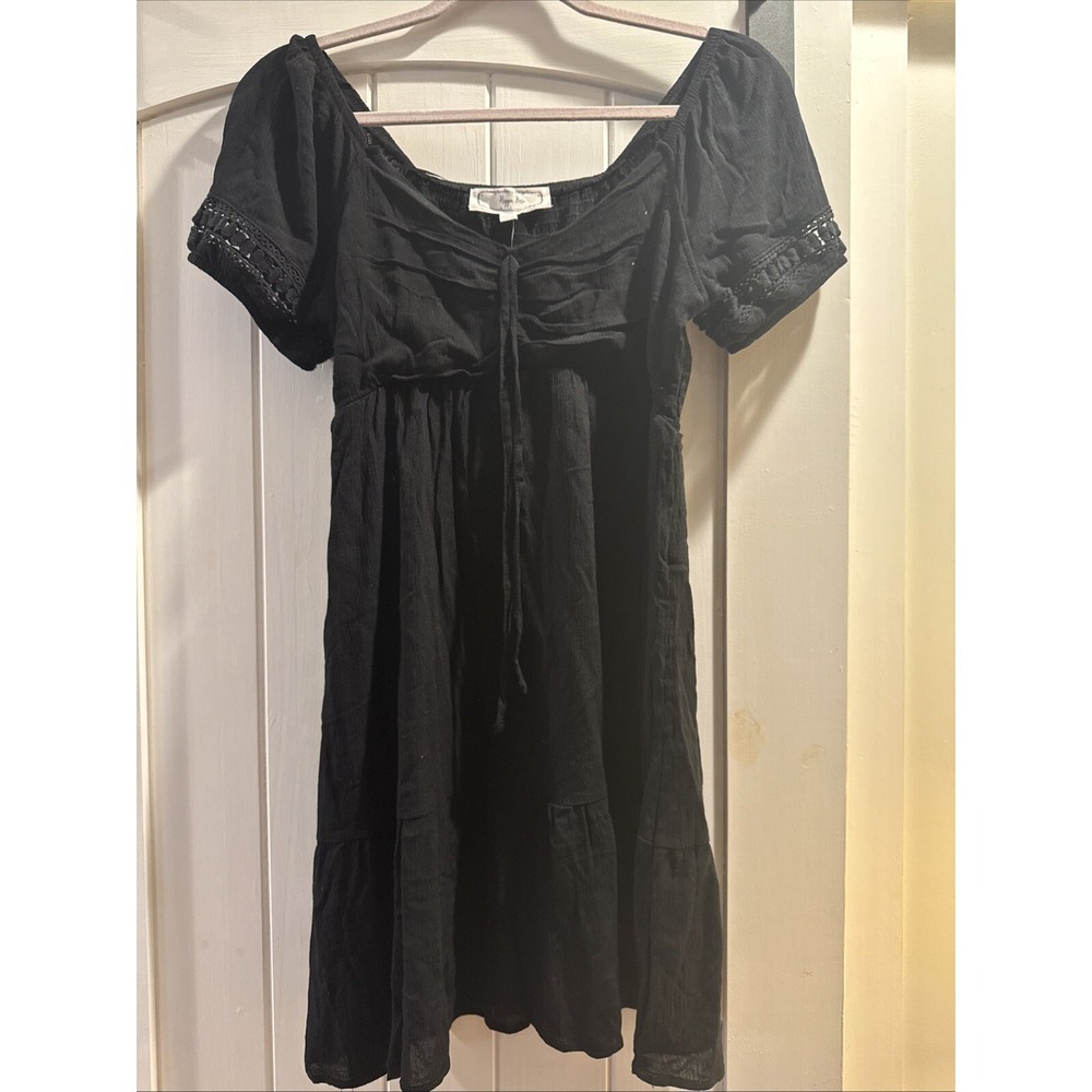 Hippie Rose BLACK Mini Dress Woman Juniors S Short-Sleeve Tiered Gauzy Fabric